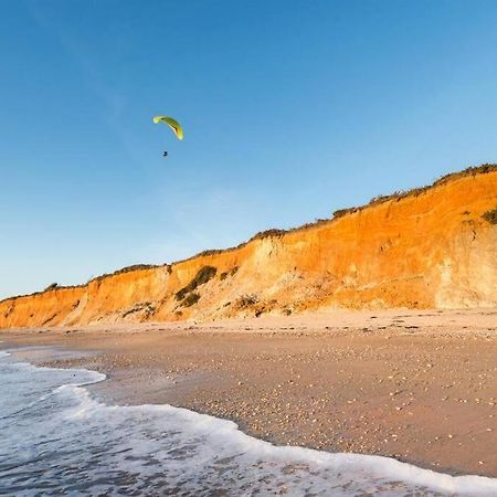 Tiny House Sur Terrain Boise A 10 Mn De La Mer Férel Kültér fotó